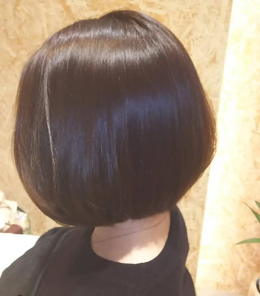 ショート カラー ワンレンボブ ベージュカラー ブラウンカラー ブラウンベージュ ボブ カット ヘアカラー トリートメント 尾澤 尚希のヘアスタイル