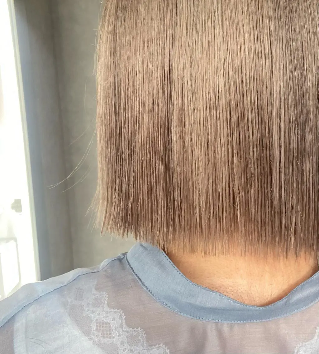ショート カラー ベージュカラー ミルクティーベージュ 髪質改善 トリートメント ヘアセット🎀パーマ Tsubasaのヘアスタイル