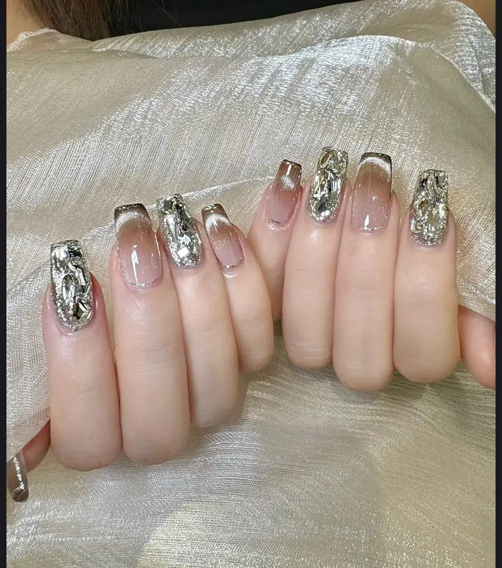 ネイル ハンドネイル エリ🫧 nail池袋東口のネイルデザイン