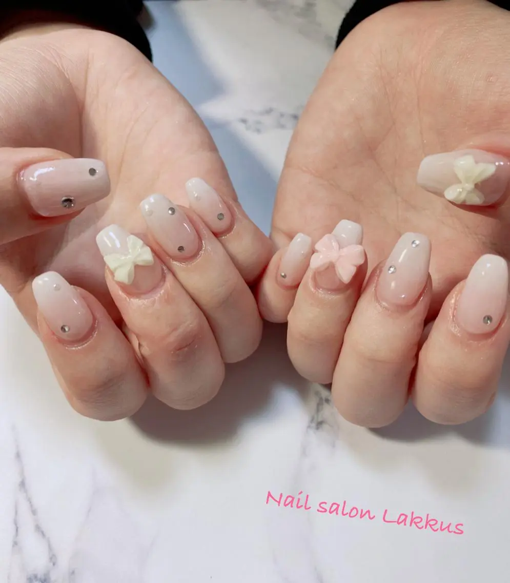 ネイル リボン Lakkus T－CHIのネイルデザイン