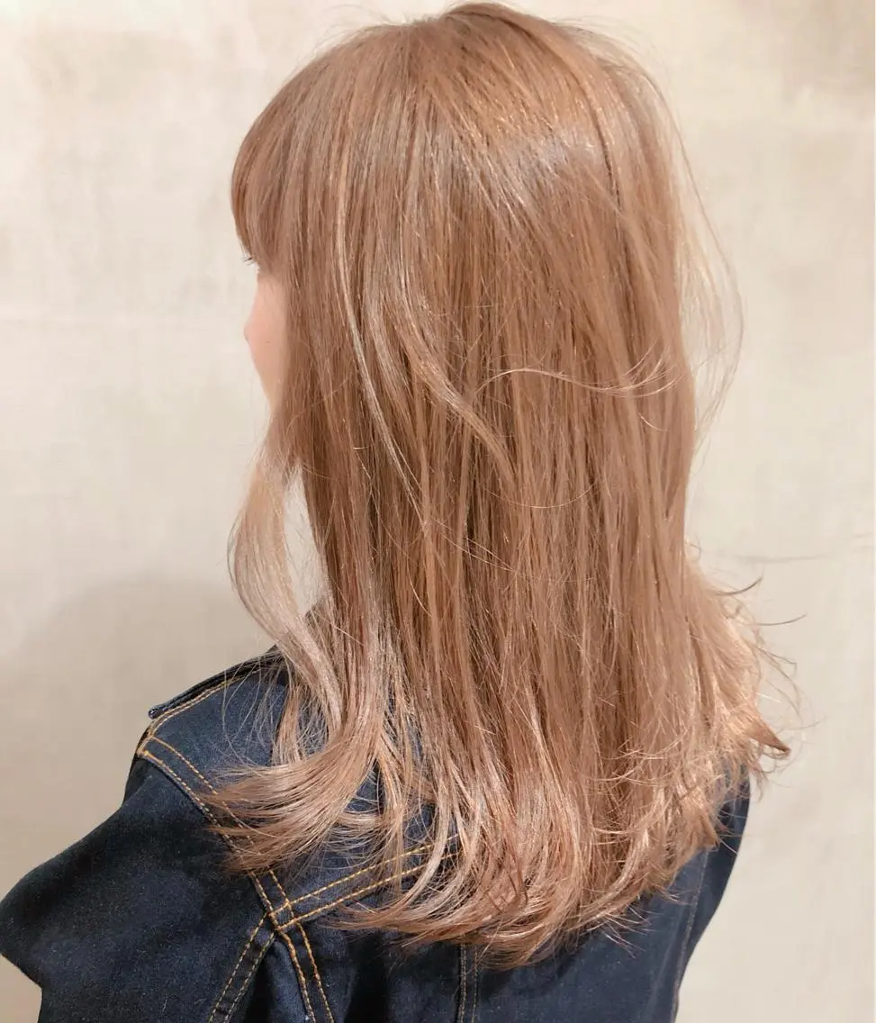 ミディアム カラー ブロンド オレンジ ヘアカラー トリートメント 大西 直人のヘアスタイル