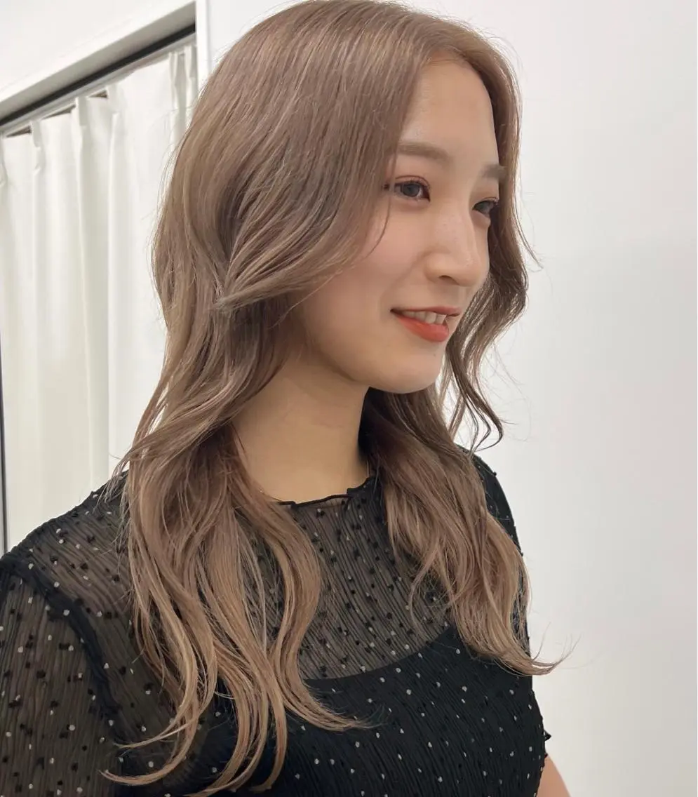 ロング カラー カット ヘアカラー トリートメント 赤みゼロ/透明感 カラー🌿KANTAのヘアスタイル