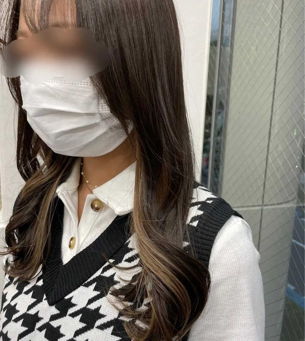 ロング カラー ベージュカラー インナーカラー 🌼杉田 胡桃🌼のヘアスタイル