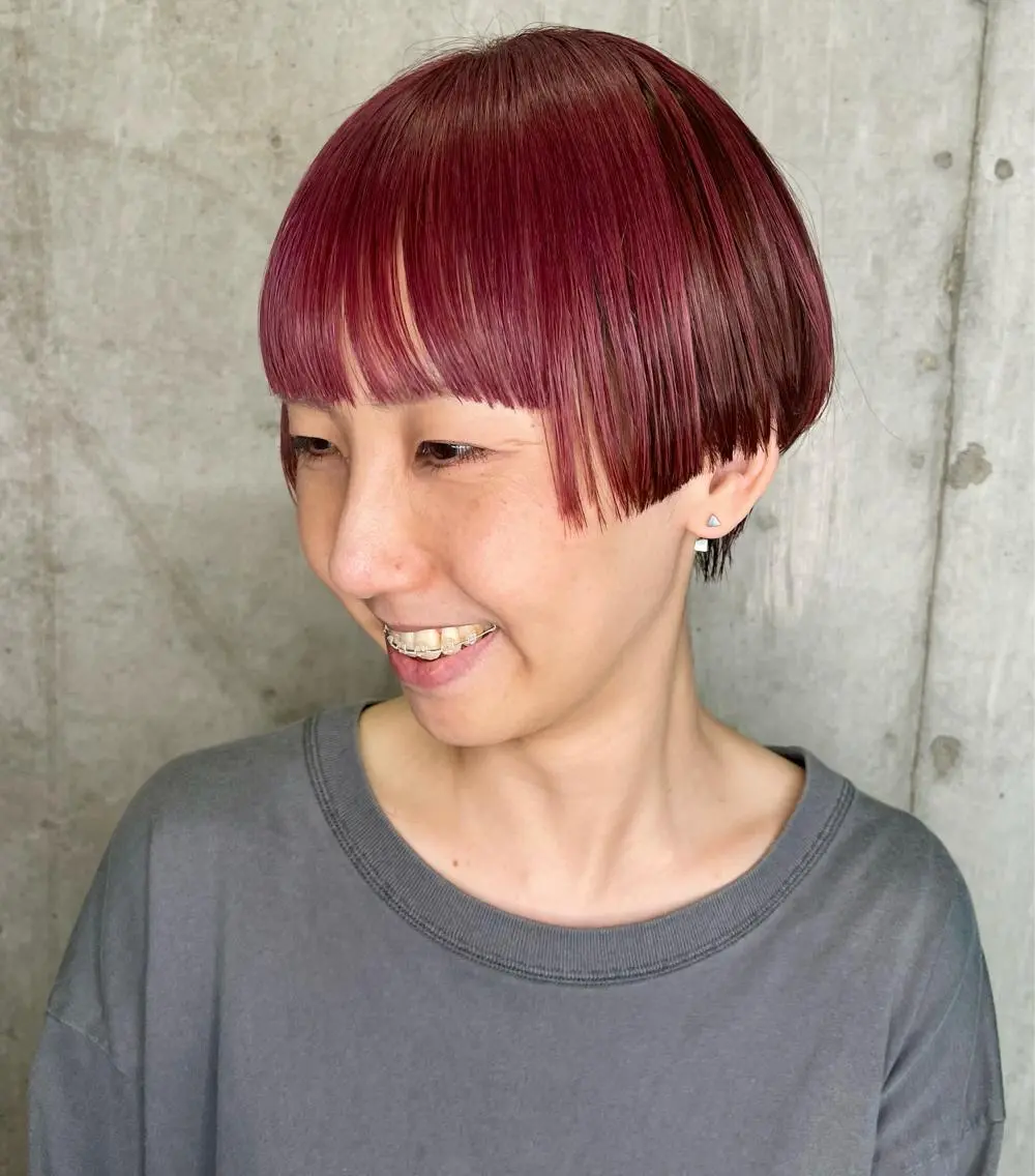 ショート カラー インナーカラー ツートーンカラー デザインカット ヘアカラー 派手髪デザインカラー ヒロカのヘアスタイル