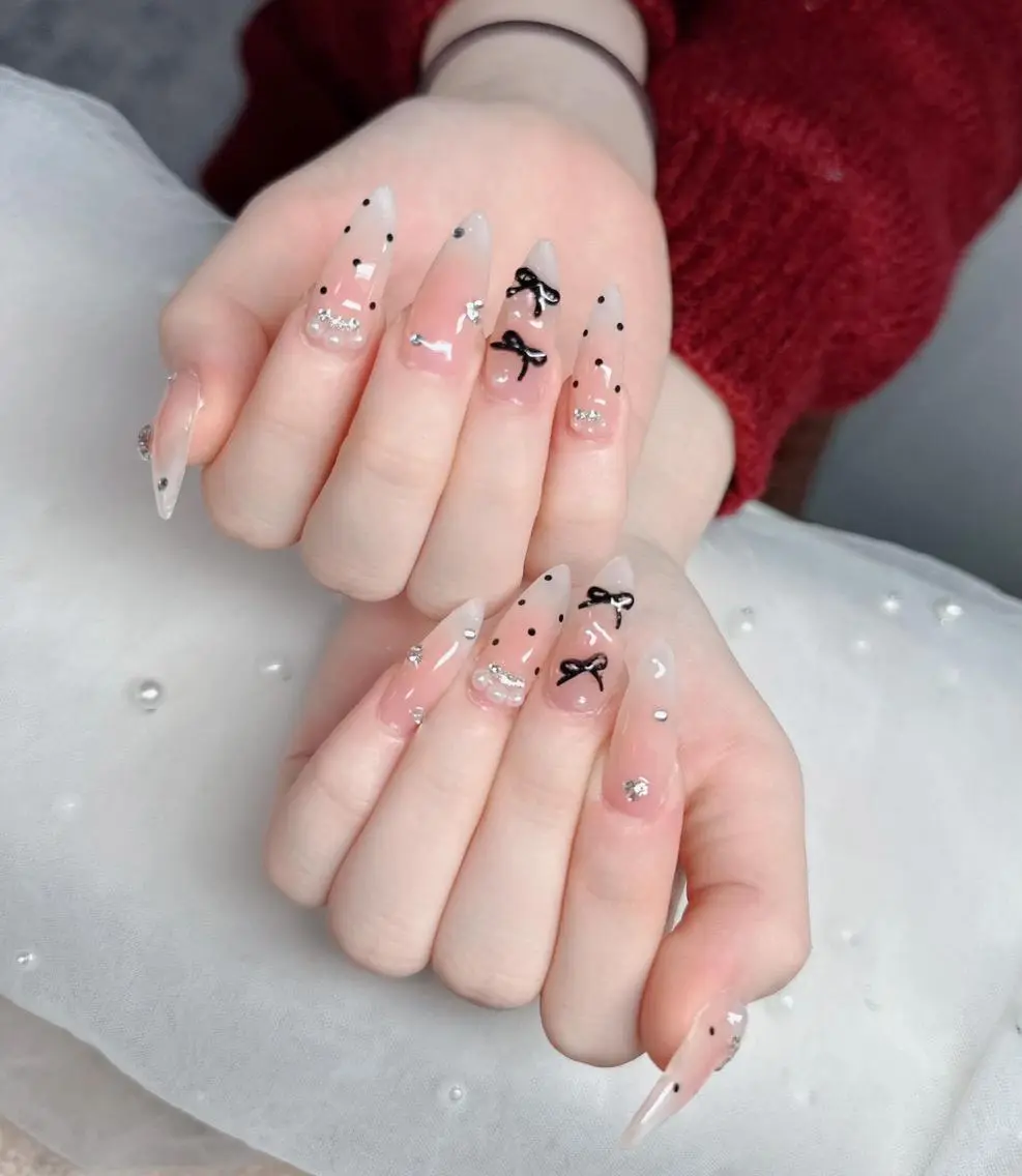 ネイル オーロラネイル チークネイル フットネイル ジェルネイル 韓国ネイル ハンドネイル Sakura h.babynailのネイルデザイン