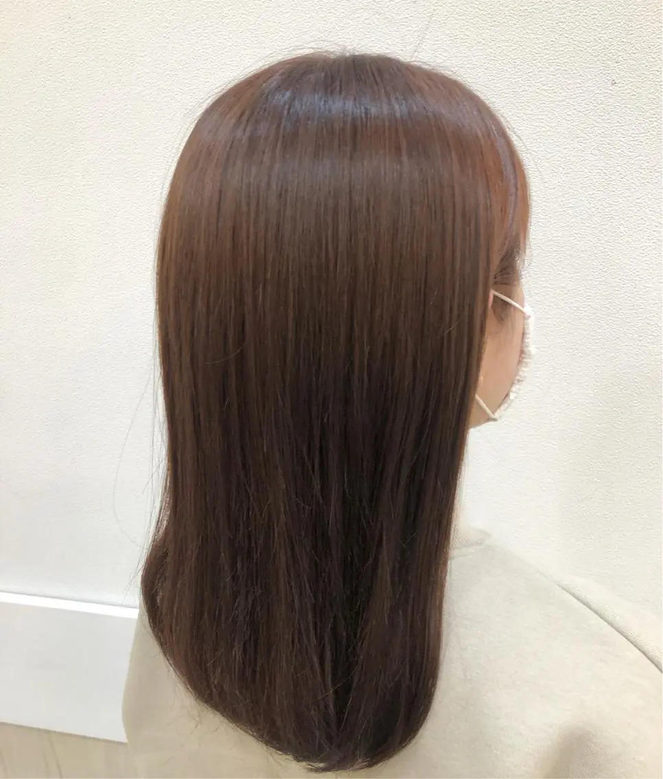 カラー 内田温子大人女性 ハイライト、ボブのヘアスタイル