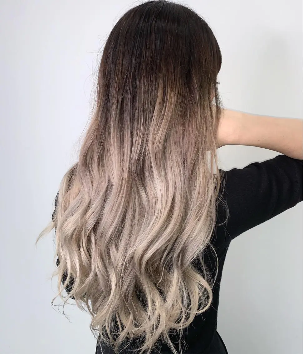 ロング カット ヘアカラー トリートメント 山田 絵里菜のヘアスタイル