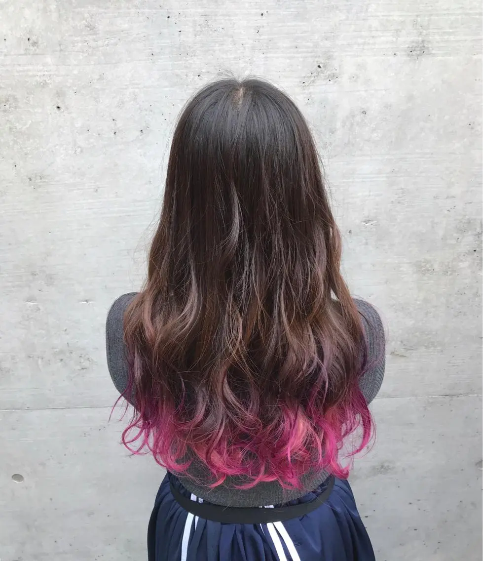 ロング カラー ヘアアレンジ ブリーチ グラデーションカラー ピンクカラー パープルカラー 色落ちまでキレイに! !女性サロンのヘアスタイル