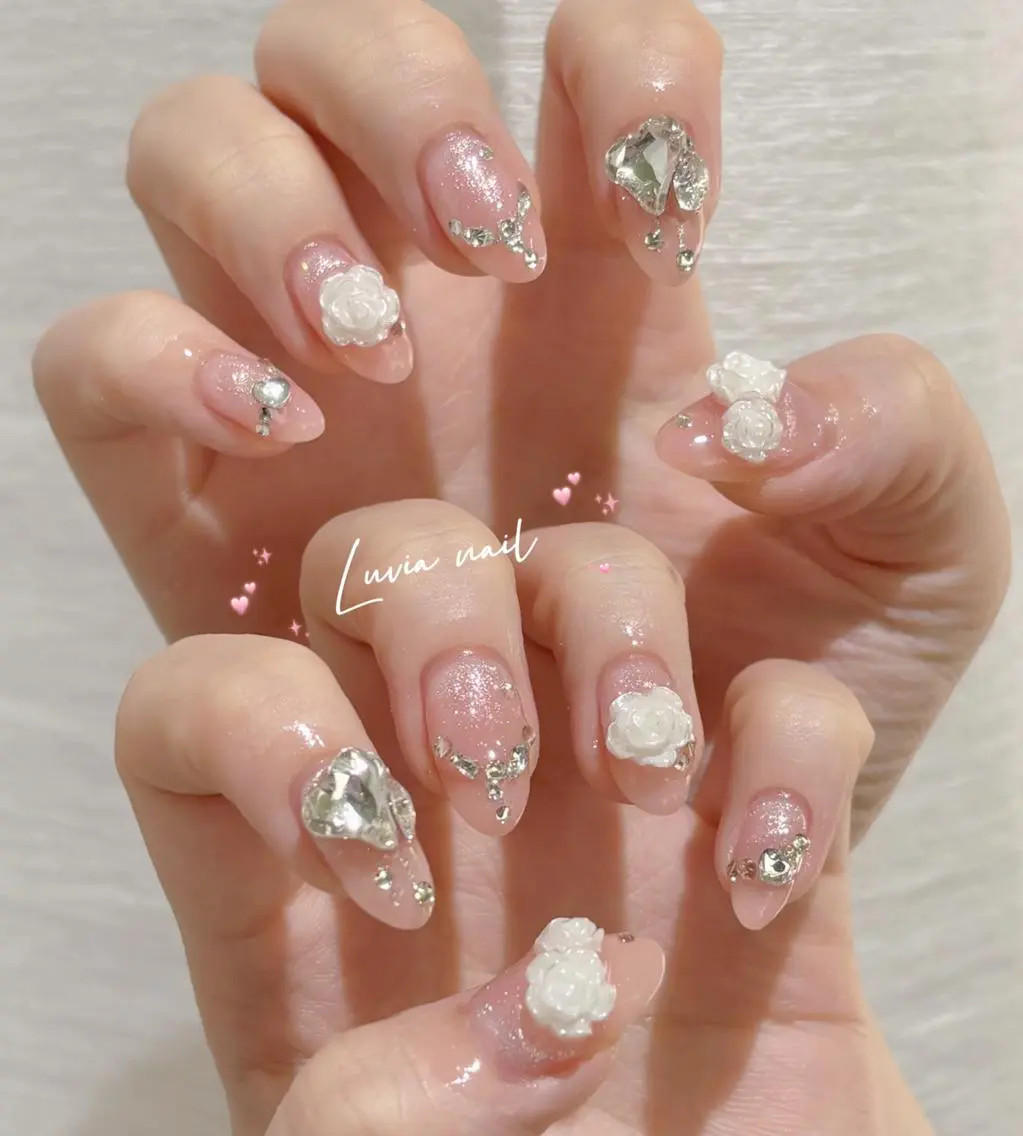 ネイル ハンドネイル 🍒Luvia ワンホンネイルのネイルデザイン