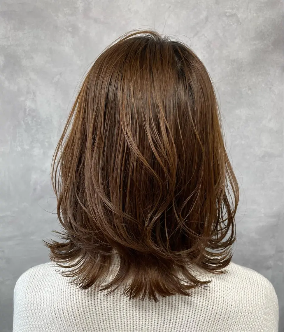 ミディアム くびれヘア くびれレイヤー レイヤーカット TAKIZAWA 武蔵小杉のヘアスタイル