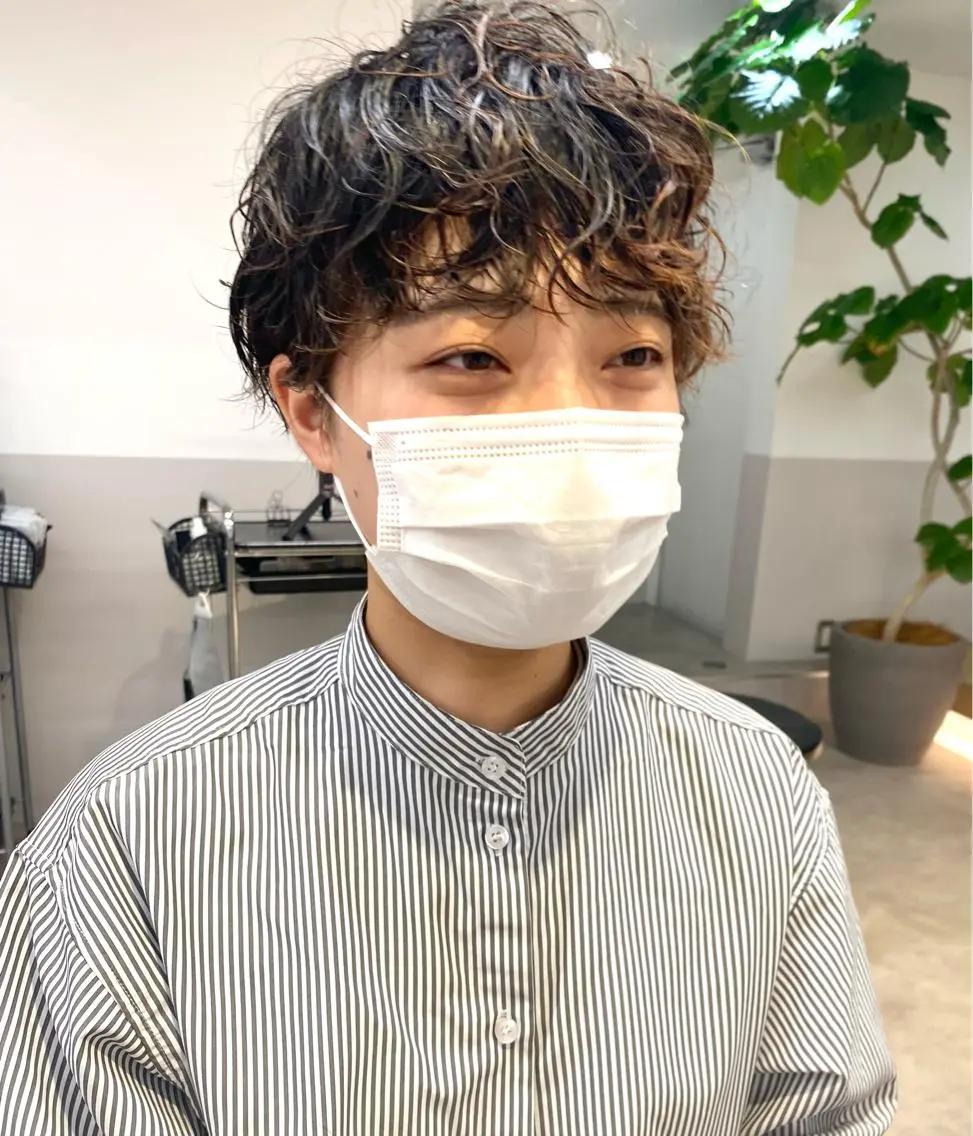 ショート パーマ 会田 渡夢のヘアスタイル