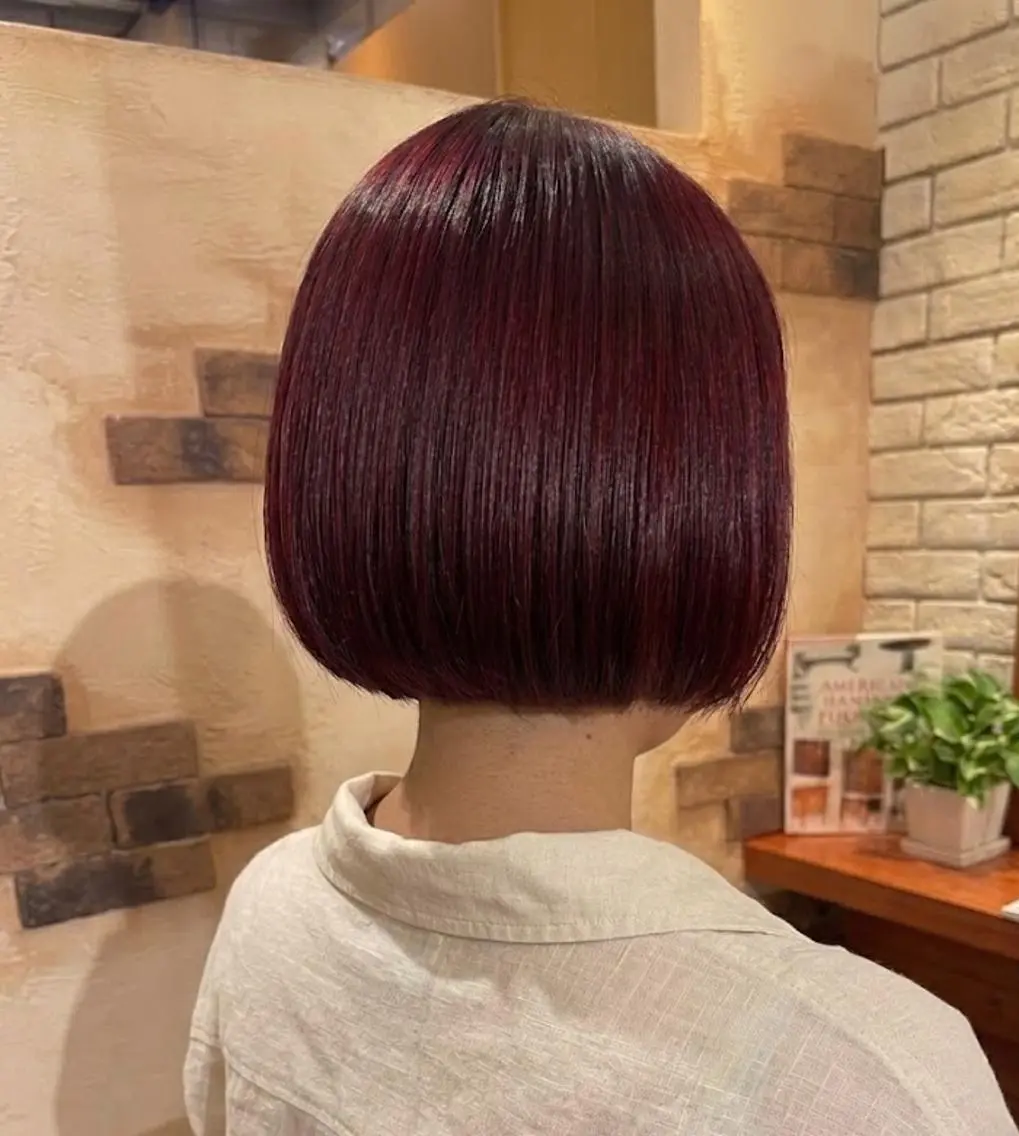 ショート カラー レッドカラー ボブ カット ヘアカラー トリートメント ヘッドスパ flencia 丸 和博|カットのヘアスタイル