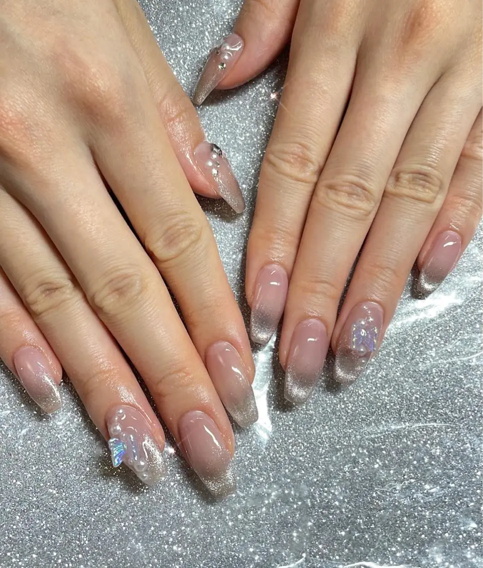 ネイル ハンドネイル VIERU 🌈🎀💖のネイルデザイン