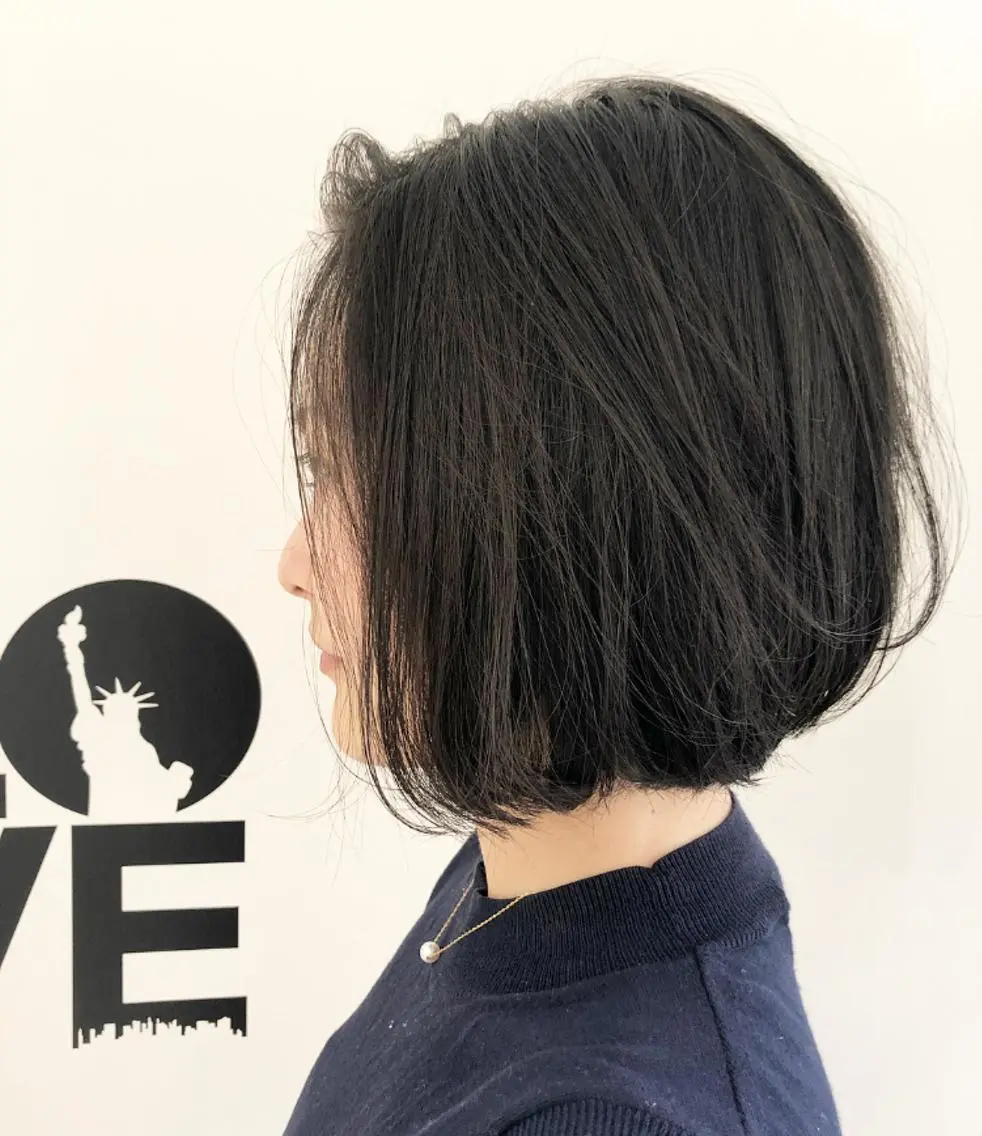 ショート ボブ 透明感カラー 松田晃代のヘアスタイル