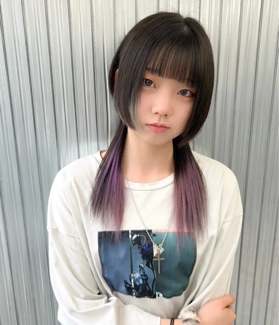 セミロング ボブ ウルフカット 小倉 浩士のヘアスタイル
