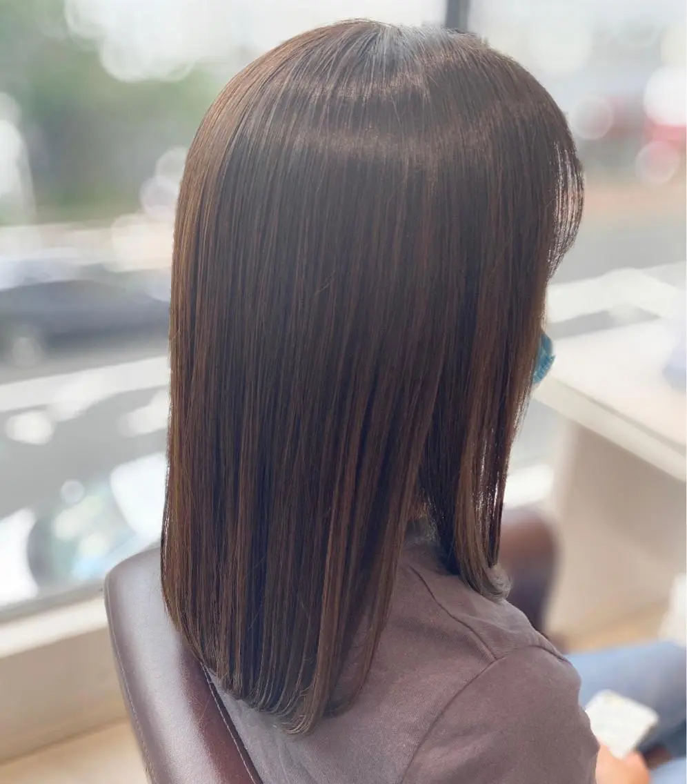 セミロング カラー オーガニックカラー 仁科 友恵のヘアスタイル