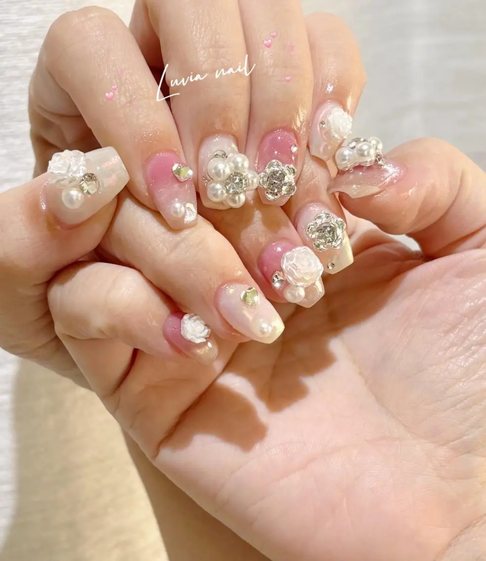 ネイル ハンドネイル 🍒Luvia ワンホンネイルのネイルデザイン