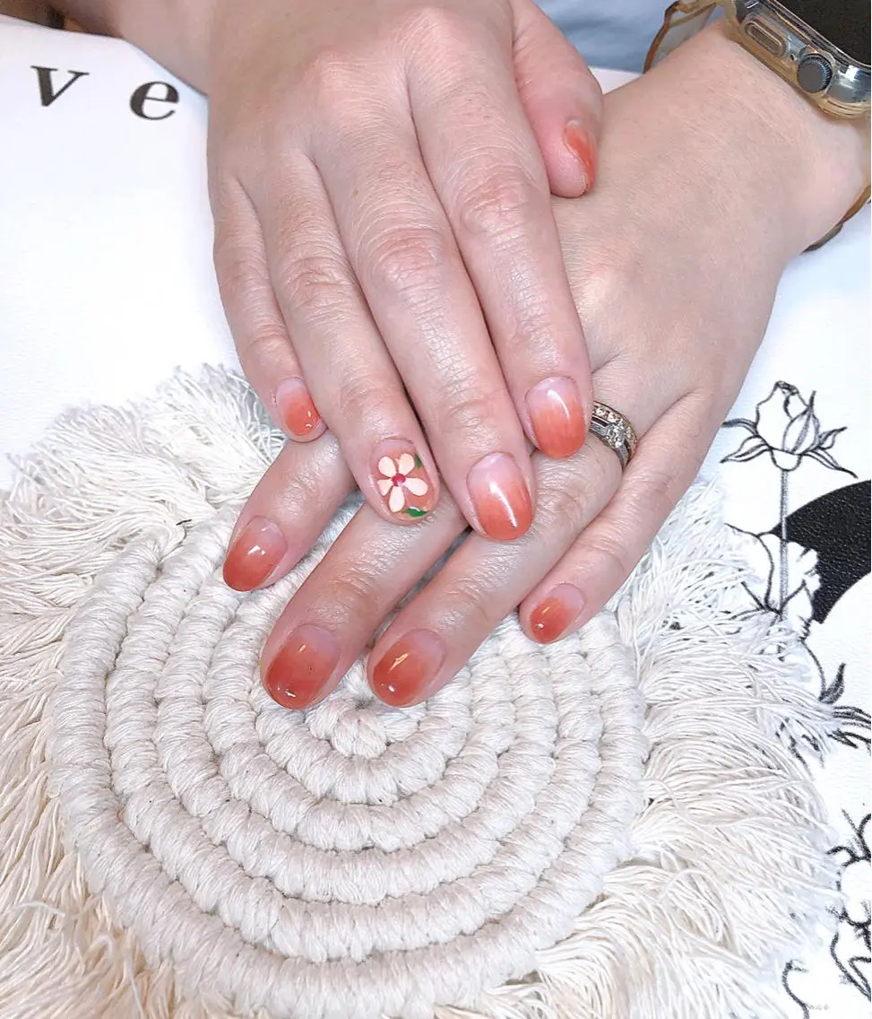 ネイル グラデーション 🍭Kiara Nail🍭のネイルデザイン