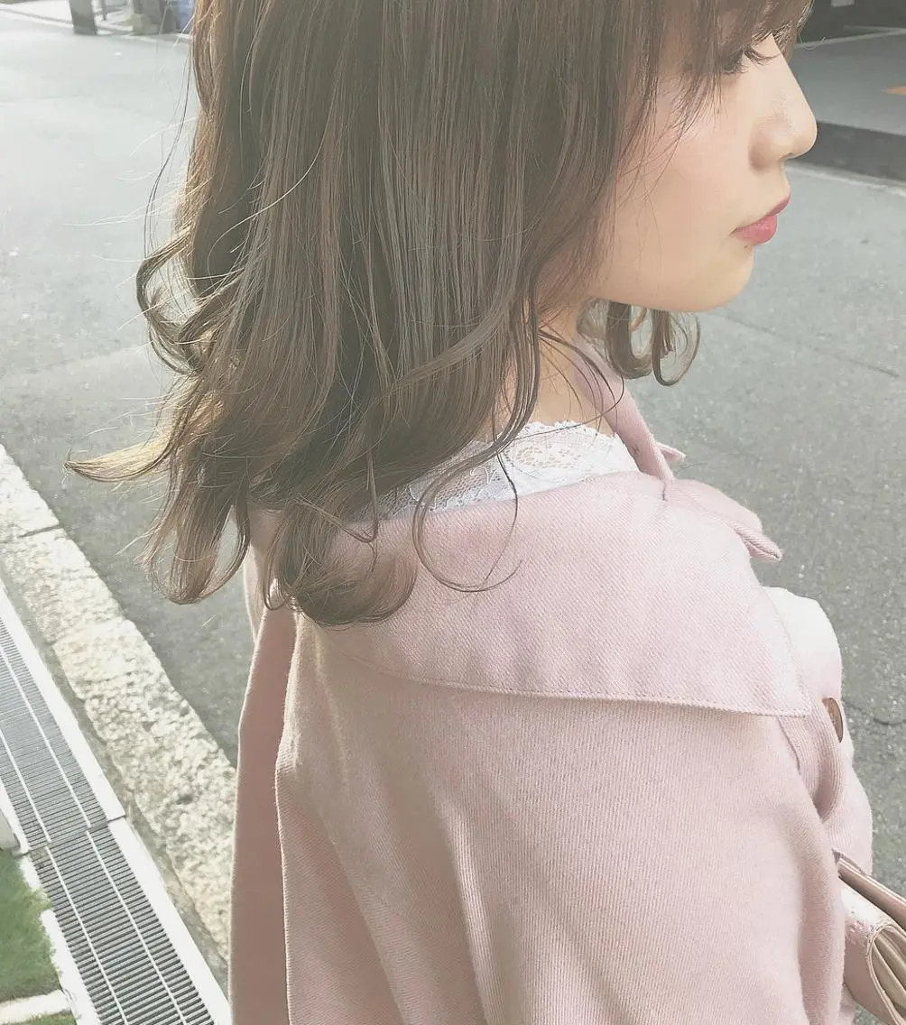 セミロング カラー YUI🍊 ボブ/レイヤーカットのヘアスタイル