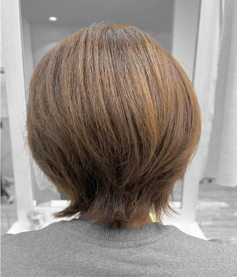 ショート アッシュ 鈴木遥幾 艶髪特化美容師のヘアスタイル