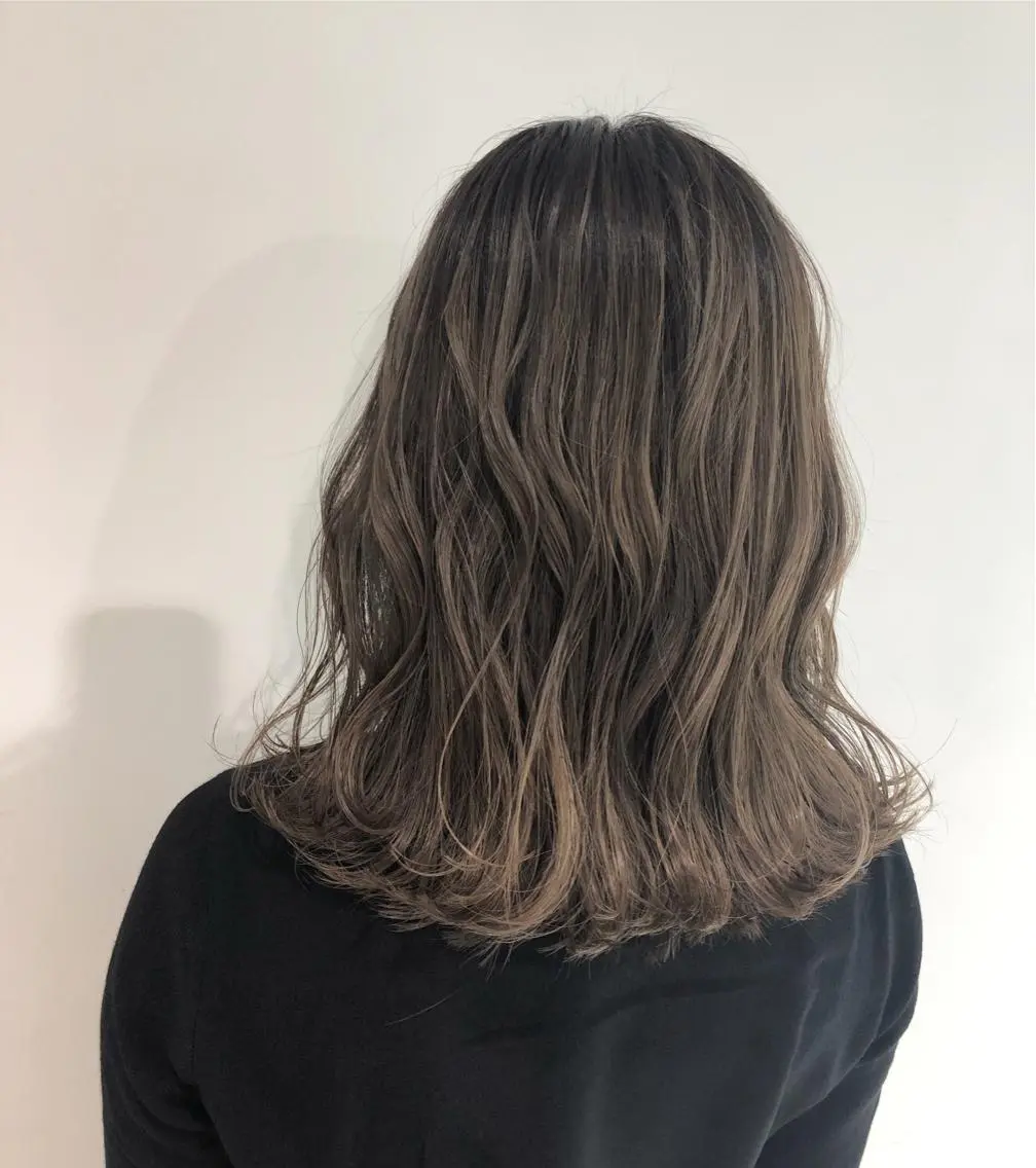 ミディアム カラー アディクシーカラー ヘアカラー トリートメント 🍊新宿南口🍊 ERINAのヘアスタイル