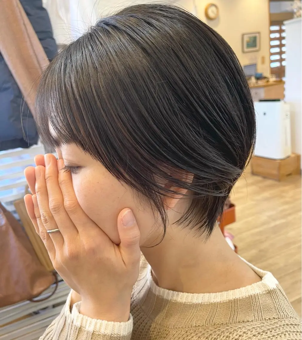 ショート ショートボブ ボブ ショートヘア トレンドパーマ 加藤菜月のヘアスタイル