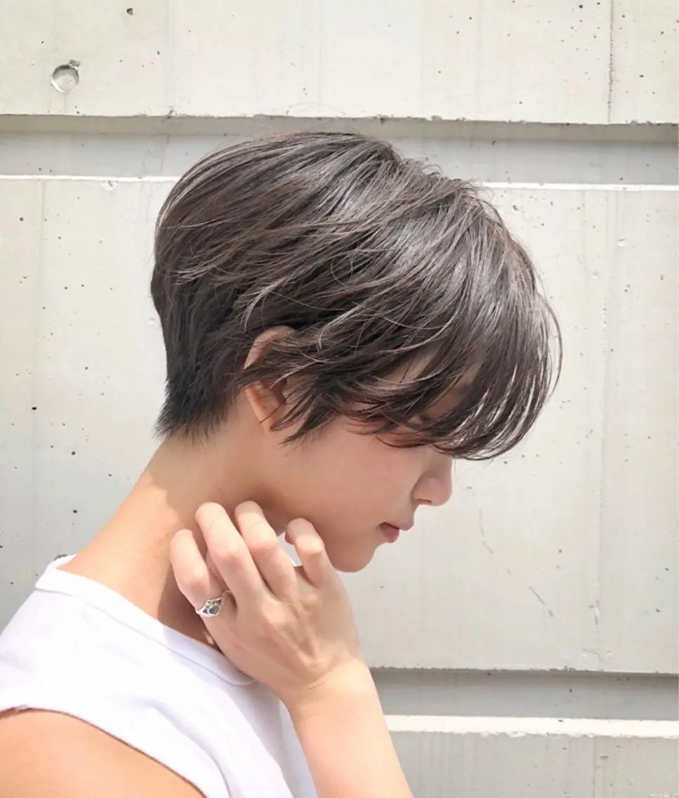 ショート カラー 💁♂️メンズカッ トパーマ💈大田涼華のヘアスタイル