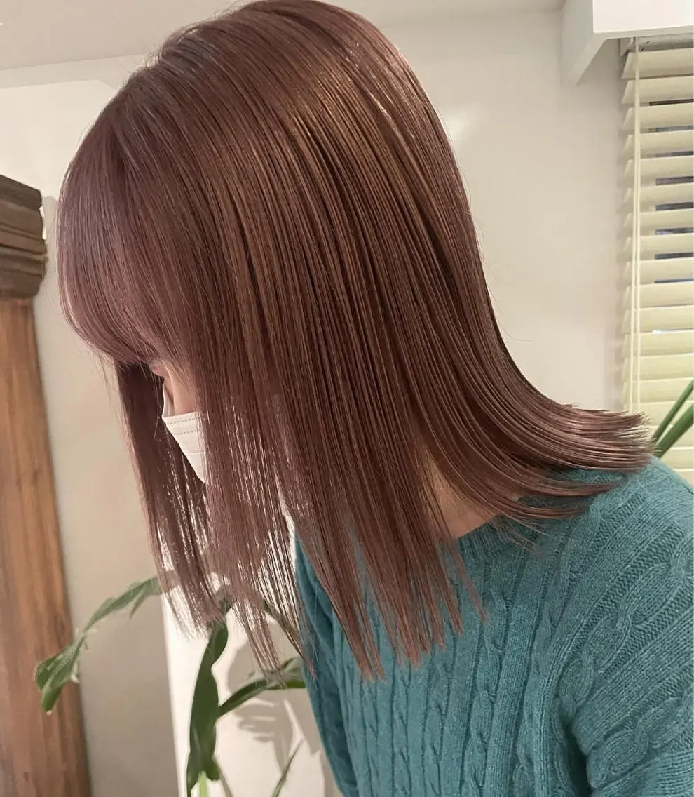 セミロング カラー 大人girly🛋️ 🤍yukakoのヘアスタイル