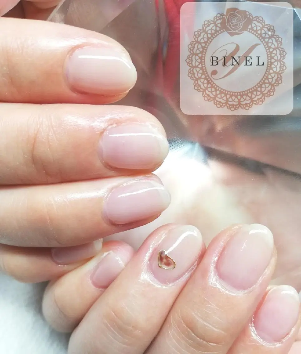 ネイル 持ち込み ハンドネイル Nail Salon Y.BINELのネイルデザイン