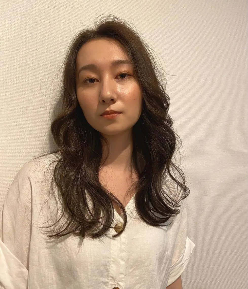 ロング カラー 透明感カラー ヨシンモリ 永井 悠大のヘアスタイル
