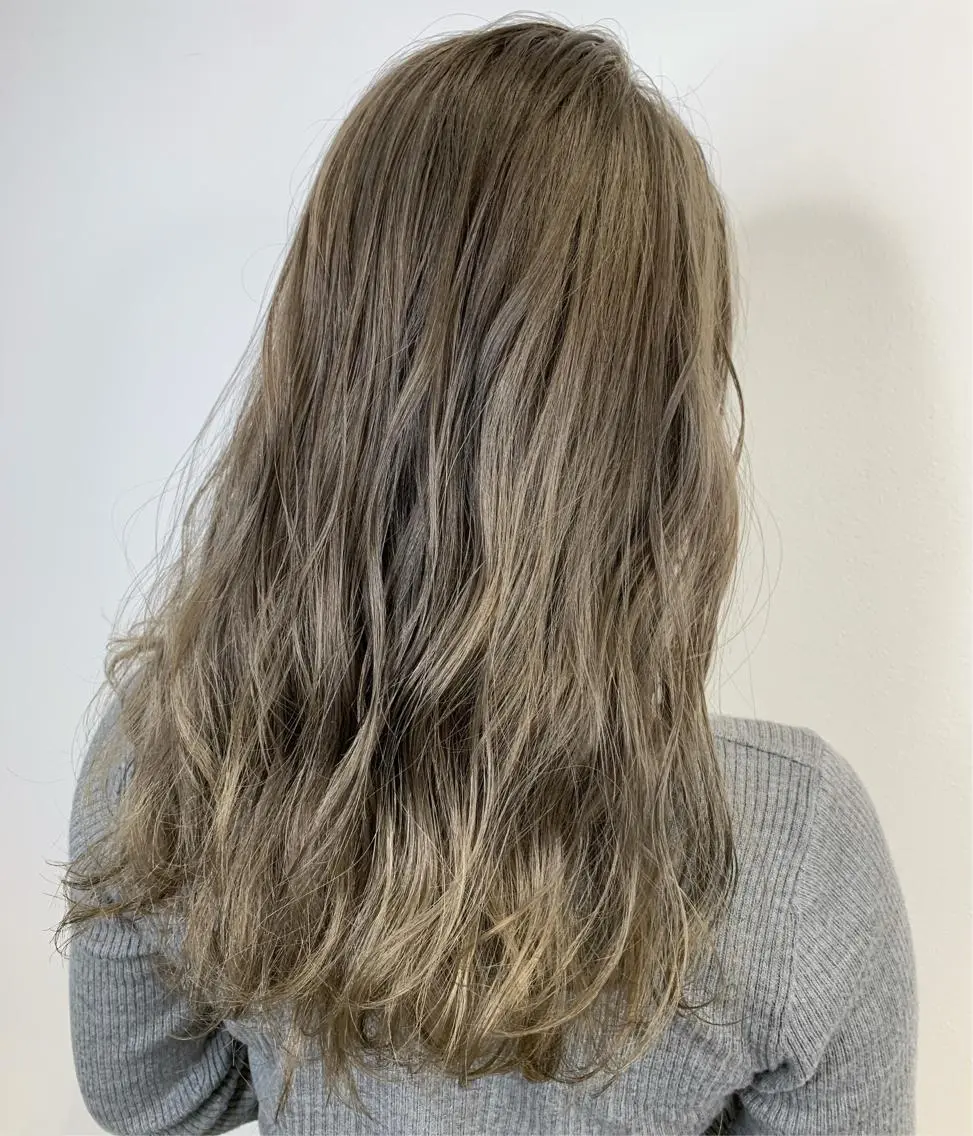 ロング カラー ベージュカラー ダブルカラー ペールベージュ 髪質改善特化 サロン✨代表HIROのヘアスタイル
