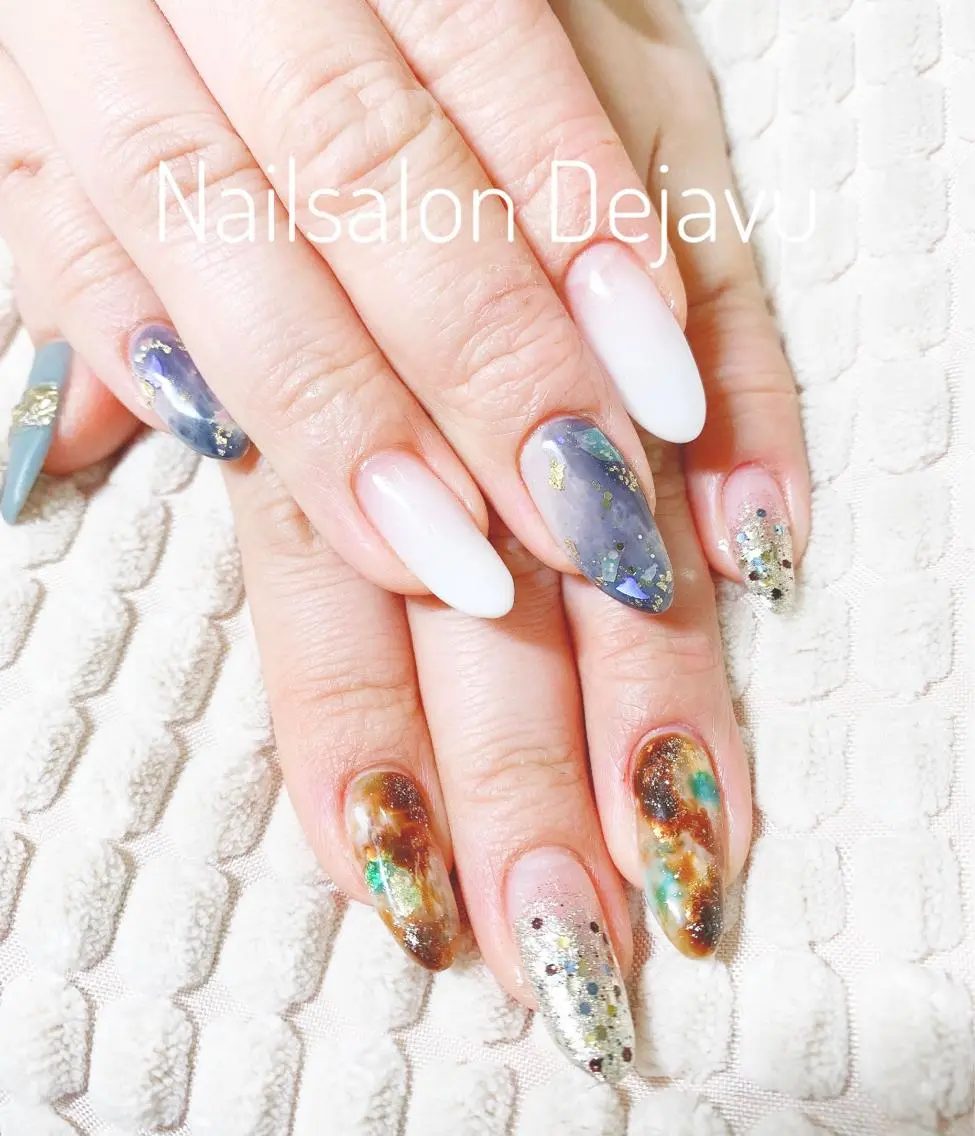 ネイル アートネイル ブルー グリーン ラメ(グリッター) 持ち込み Nail salon Dejavu 🌿のネイルデザイン