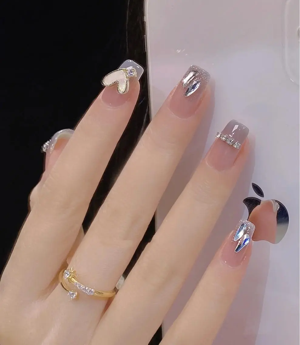 ネイル ハンドネイル M🌷nail 長さだし専門店のネイルデザイン
