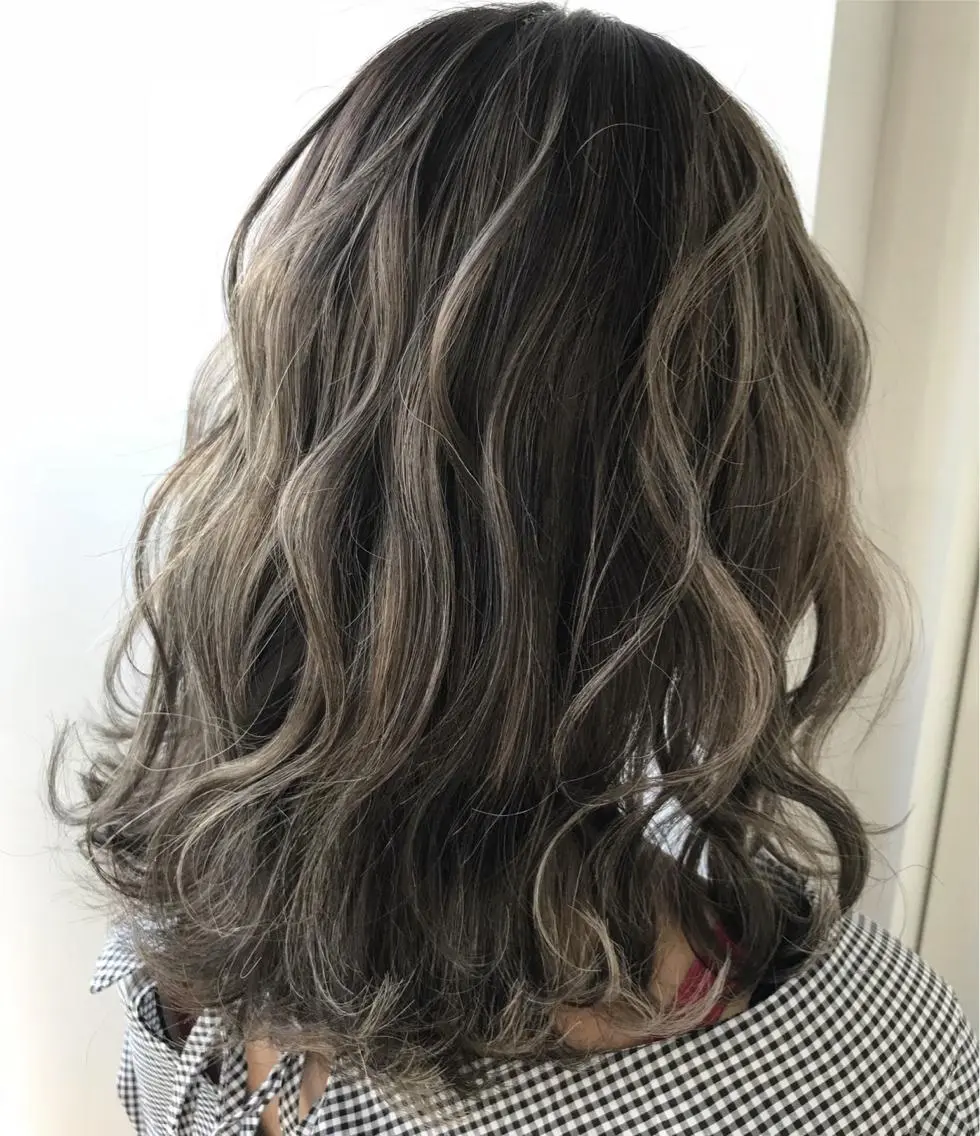 ロング カラー ヘアアレンジ 透明感カラー ハイライトカラー ハイライト 【公式】amble luxe池袋東口🩷のヘアスタイル