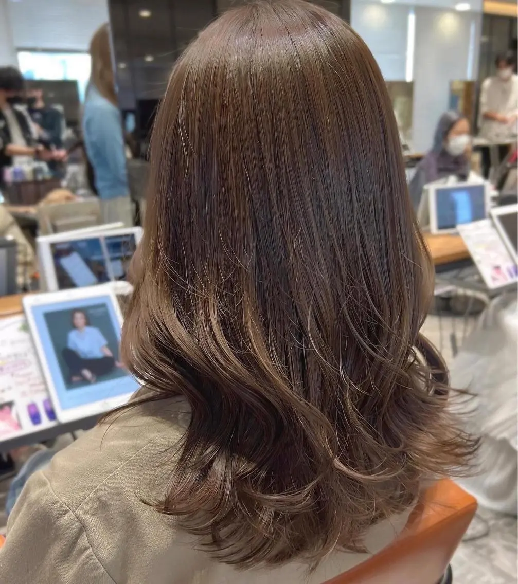 セミロング くびれヘア 髪質改善 縮毛矯正 🧡くびれヘア/前髪 顔周り🧡久原結衣のヘアスタイル