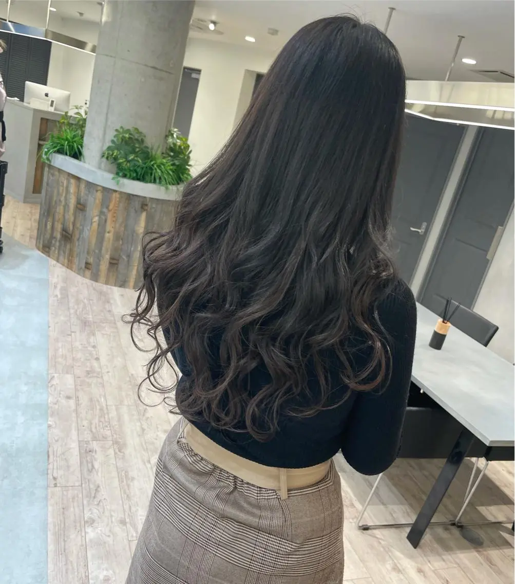 ミディアム カラー アッシュ アッシュブラウン ブラウンカラー 透明感カラー Loob.TOKYO MIYA🌈のヘアスタイル