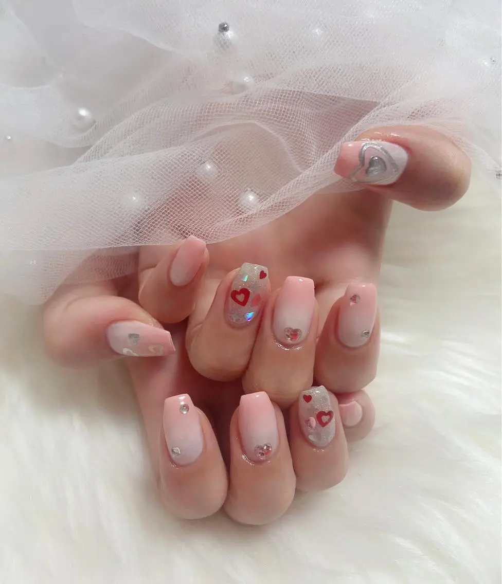 ネイル ハンドネイル ＆ME アンドミーのネイルデザイン