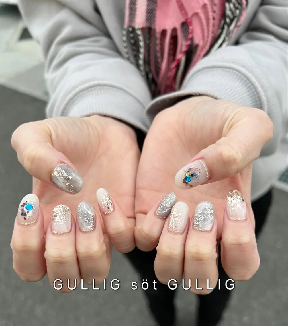 ネイル ハンドネイル フットネイル GULLIG söt GULLIGのネイルデザイン
