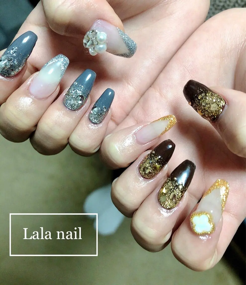ネイル ブラウン グラデーション ラメ(グリッター) ロングネイル 冬ネイル Lala nailのネイルデザイン