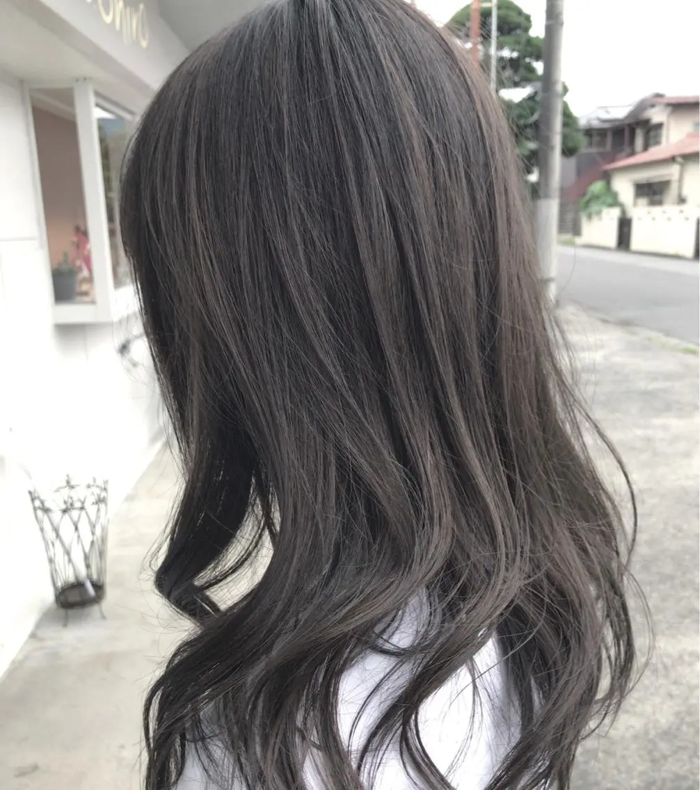 セミロング カラー レイヤーカット匠 イソザキノリユキのヘアスタイル