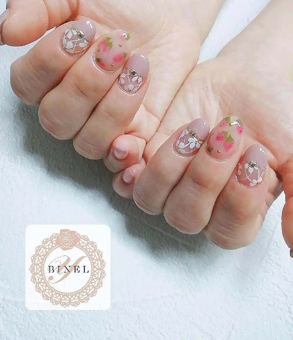 ネイル アートネイル フラワーネイル 春ネイル ハンドネイル Nail Salon Y.BINELのネイルデザイン