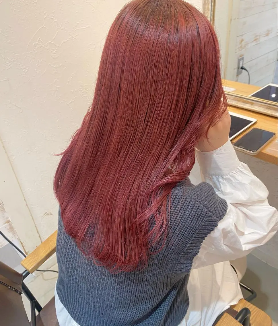 ロング 天神最安値エクステ カラーレイヤーカットのヘアスタイル