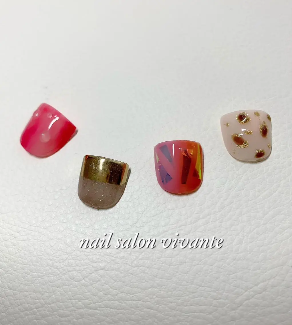ネイル アートネイル フットネイル ラメ(グリッター) ラメグラデーション ワンカラーネイル nail salon vivanteのネイルデザイン