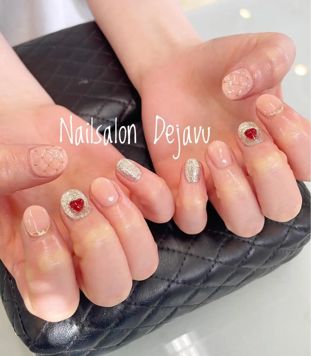ネイル ハート ハンドネイル Nailsalon Dejavuのネイルデザイン