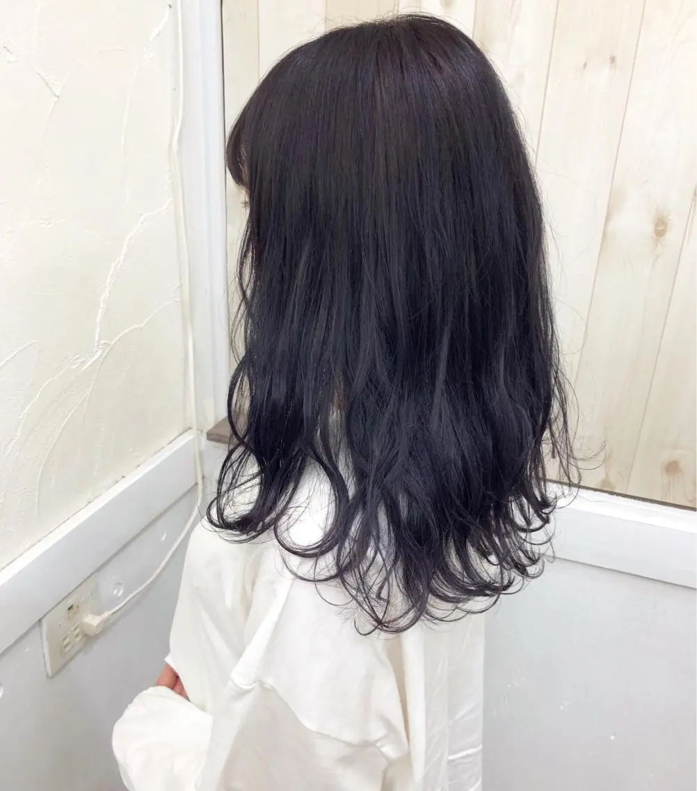 セミロング エクステ Loob.TOKYO MIYA🌈のヘアスタイル