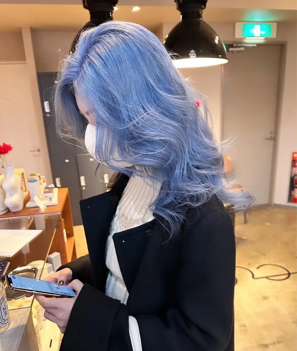 セミロング カラー ブリーチ ヘアカラー トリートメント 🩷ハイトーン透明感 レイヤー🩷ユリカのヘアスタイル