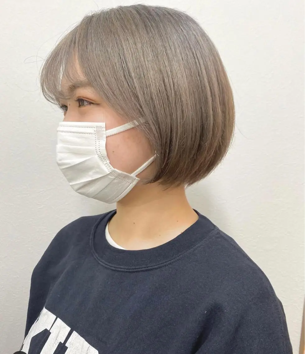 ショート カラー ベージュカラー 遠藤沙也加 /レイヤーカットのヘアスタイル