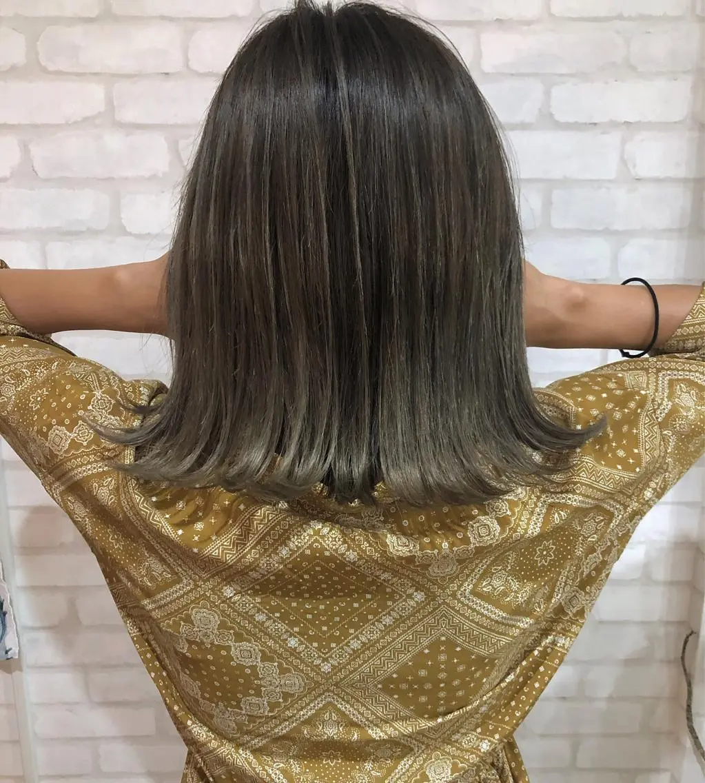 ミディアム カラー NENE🌿透明感 カラーを作る美容師のヘアスタイル