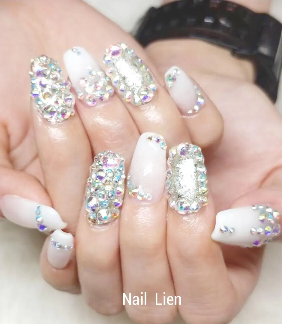 ネイル ストーンネイル Nail lieNのネイルデザイン