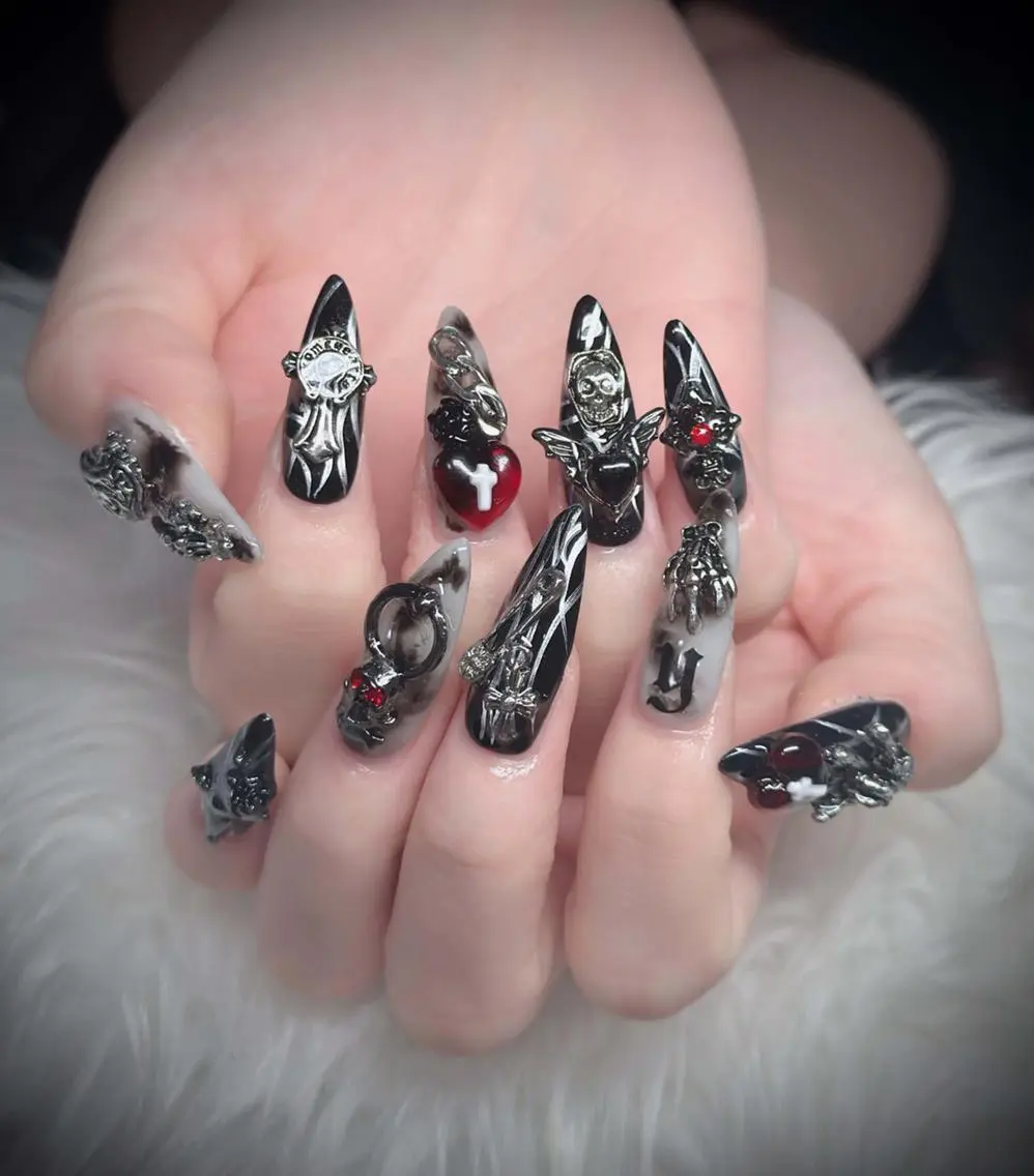 ネイル オーロラネイル フレンチネイル ジェルネイル ハロウィン キラキラネイル ハンドネイル mia H.babynailのネイルデザイン